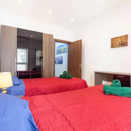 Pc3- Centrally Located Apt-close To